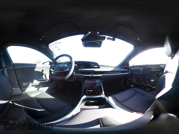 2024 Lucid Air Pure z VIN 50EA1PGA8RA003420, wystawiony jako IAAI lot #41593215 z przebiegiem 3856 mil mil oraz . Historia ofert i sprzedaży dostępna na DreamBid. Obrazek 22.