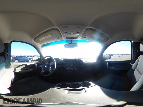 2009 Chevrolet Silverado 1500 with VIN 1GCEC24039Z215240, listed as a IAAI auction lot 41308199 with 104,662 mi miles and . Bid and sale history available at DreamBid. Image 18.