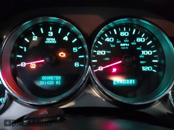2008 Chevrolet Silverado 1500 1LT with VIN 3GCEC13058G305273, listed as a IAAI auction lot 41630003 with 301,420 mi miles and . Bid and sale history available at DreamBid. Image 14.