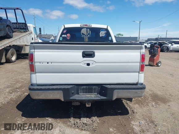 2013 Ford F-150 XL z VIN 1FTMF1CF7DFB08267, wystawiony jako IAAI lot #42229975 z przebiegiem 111 300 mil mil oraz . Historia ofert i sprzedaży dostępna na DreamBid. Obrazek 16.