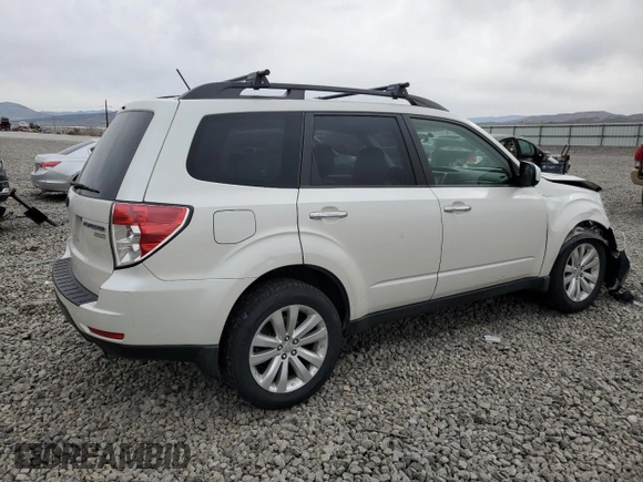 2013 Subaru Forester X Limited с VIN JF2SHAFC2DH432221, выставлен на аукционе Copart как лот 52303335 с пробегом 164 009 миль миль и Списание • Salvage title. История ставок и продаж доступна на DreamBid. Изображение 3.