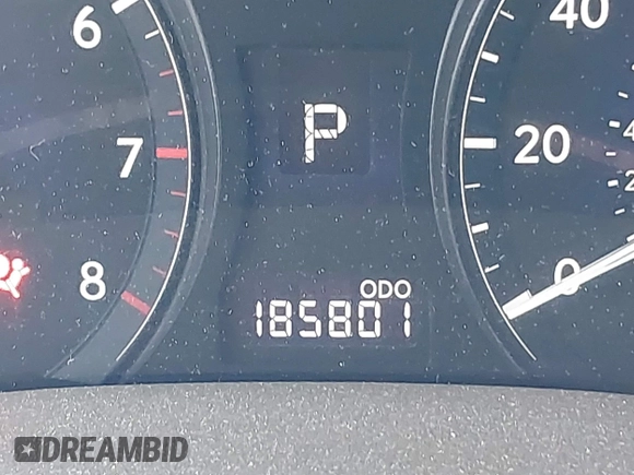 2011 Lexus RX 350 with VIN JTJZK1BAXB2005451, listed as a IAAI auction lot 41218592 with 185,801 mi miles. Bid and sale history available at carsss.com. Image 15.