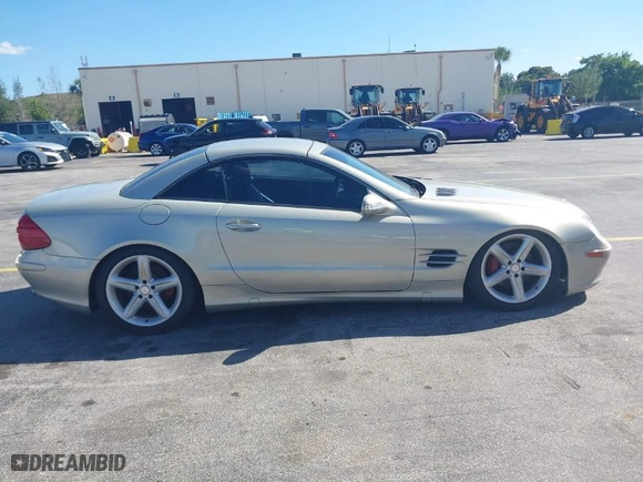 2003 Mercedes-Benz SL-Class with VIN WDBSK75F23F010165, listed as a IAAI auction lot 41839222 with 162,753 mi miles. Bid and sale history available at carsss.com. Image 13.