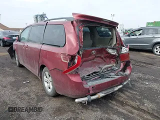 2014 Toyota Sienna LE AAS with VIN 5TDKK3DC3ES411177, listed as a IAAI auction lot 41650472 with 25,000 mi miles. Bid and sale history available at carsss.com. Image 3.