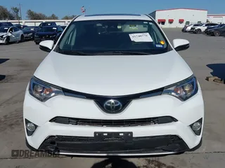 2018 Toyota RAV4 XLE z VIN 2T3WFREV3JW483398, wystawiony jako IAAI lot #41740776 z przebiegiem 70 640 mil mil oraz . Historia ofert i sprzedaży dostępna na DreamBid. Obrazek 13.