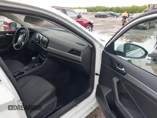 2020 Volkswagen Jetta S с VIN 3VWCB7BU9LM067517, выставлен на аукционе IAAI как лот 42186355 с пробегом 69 467 миль миль и . История ставок и продаж доступна на DreamBid. Изображение 5.