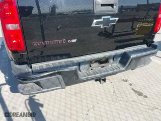 2020 Chevrolet Colorado 2WD LT with VIN 1GCGSCEN7L1143427, listed as a IAAI auction lot 41765329 with 65,767 mi miles. Bid and sale history available at carsss.com. Image 6.