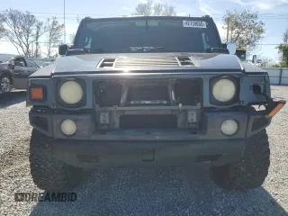 2005 Hummer H2 SUV z VIN 5GRGN23U55H109975, wystawiony jako Copart lot #42739655 z przebiegiem 257 578 mil mil oraz Czysty tytuł • Clean title. Historia ofert i sprzedaży dostępna na DreamBid. Obrazek 5.