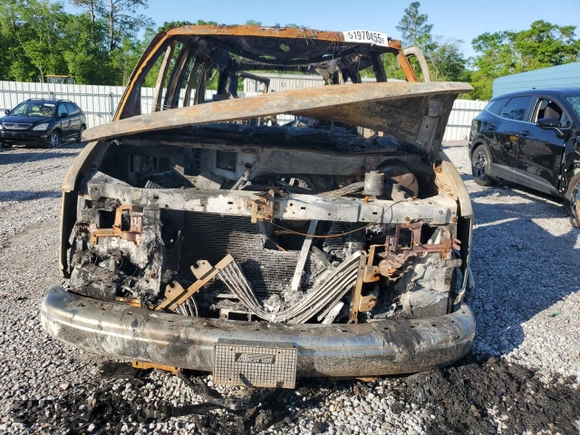 1996 Chevrolet Chevy Van z VIN 1GBFG15R0T1011277, wystawiony jako Copart lot #51970455 z przebiegiem Nie podano mil oraz Nie do naprawy • Non repairable. Historia ofert i sprzedaży dostępna na DreamBid. Obrazek 5.