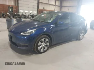 2021 Tesla Model Y Long Range with VIN 5YJYGDEE7MF066269, listed as a IAAI auction lot 42170970 with 70,170 mi miles. Bid and sale history available at carsss.com. Image 22.