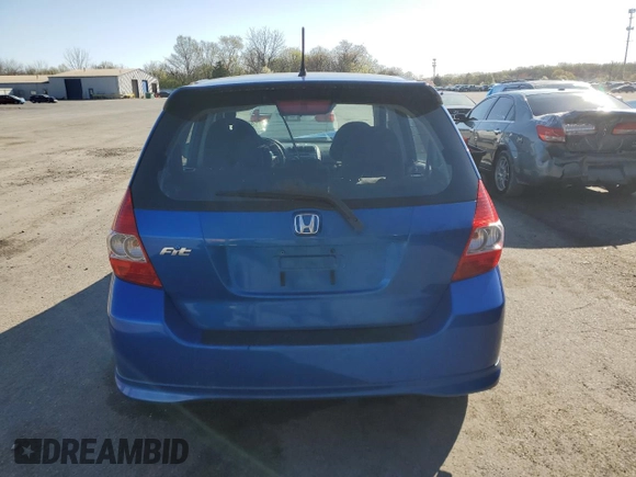 2007 Honda Fit Sport z VIN JHMGD37657S041378, wystawiony jako Copart lot #52042925 z przebiegiem 207 258 mil mil oraz Szkoda całkowita • Salvage title. Historia ofert i sprzedaży dostępna na DreamBid. Obrazek 6.