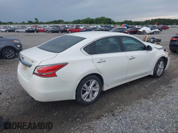 2015 Nissan Altima 2.5 with VIN 1N4AL3APXFN405079, listed as a IAAI auction lot 42463237 with 244,848 mi miles and . Bid and sale history available at DreamBid. Image 4.