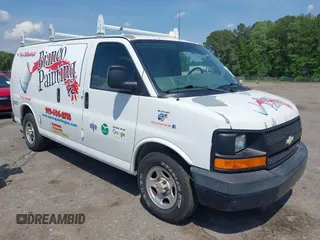 2004 Chevrolet Express Cargo z VIN 1GCFG15X641245676, wystawiony jako IAAI lot #42161041 z przebiegiem 138 993 mil mil oraz . Historia ofert i sprzedaży dostępna na DreamBid. Obrazek 1.