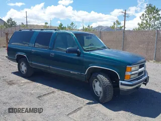 1997 Chevrolet Suburban with VIN 3GNFK16R1VG167865, listed as a IAAI auction lot 42147770 with 201,946 mi miles and . Bid and sale history available at DreamBid. Image 1.