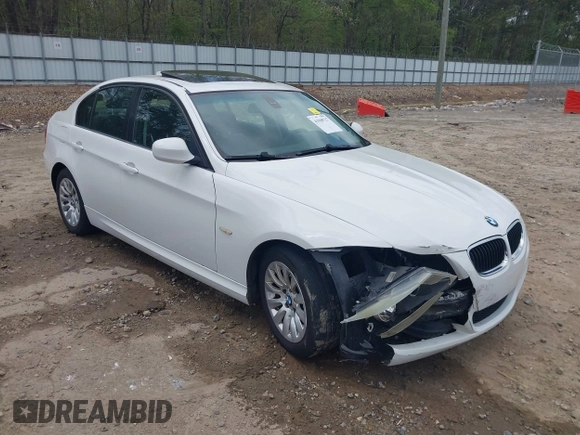2009 BMW 3 Series 328i with VIN WBAPH77559NL83531, listed as a IAAI auction lot 41968727 with 159,755 mi miles. Bid and sale history available at carsss.com. Image 6.