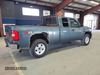 2011 Chevrolet Silverado 1500 LT with VIN 1GCRKSE3XBZ360410, listed as a Copart auction lot 49789355 with 194,501 mi miles and Clean Title. Bid and sale history available at DreamBid. Image 3.