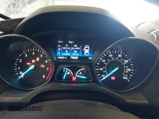 2019 Ford Escape SE with VIN 1FMCU9GD8KUA65460, listed as a IAAI auction lot 41427918 with 135,087 mi miles. Bid and sale history available at carsss.com. Image 7.