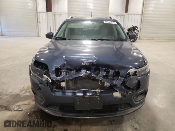 2021 Jeep Cherokee Latitude Lux with VIN 1C4PJMMXXMD109834, listed as a Copart auction lot 50246515 with 32,819 mi miles and Salvage Title. Bid and sale history available at carsss.com. Image 5.
