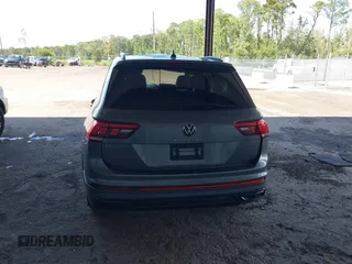 2022 Volkswagen Tiguan SE R-Line Black с VIN 3VVCB7AXXNM091425, выставлен на аукционе IAAI как лот 42515543 с пробегом 40 771 миль миль и . История ставок и продаж доступна на DreamBid. Изображение 16.