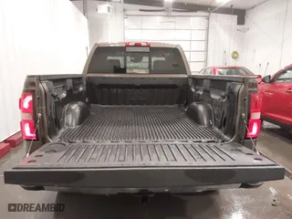 2014 GMC Sierra 1500 SLT with VIN 1GTV2VEC9EZ153530, listed as a IAAI auction lot 41647250 with 124,171 mi miles. Bid and sale history available at carsss.com. Image 18.