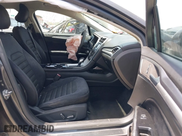 2015 Ford Fusion SE with VIN 3FA6P0H7XFR249671, listed as a IAAI auction lot 39251180 with Not Provided miles and . Bid and sale history available at DreamBid. Image 5.