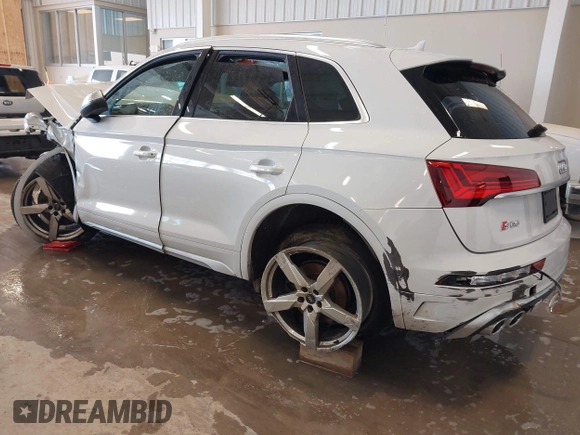 2022 Audi SQ5 Premium Plus with VIN WA1B4AFY5N2043366, listed as a IAAI auction lot 41528425 with 1 mi miles. Bid and sale history available at carsss.com. Image 3.