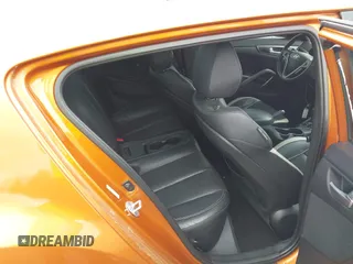 2013 Hyundai Veloster Turbo z VIN KMHTC6AE3DU124744, wystawiony jako IAAI lot #42242242 z przebiegiem 115 757 mil mil oraz . Historia ofert i sprzedaży dostępna na DreamBid. Obrazek 8.