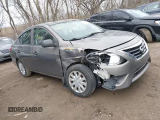 2015 Nissan Versa SV with VIN 3N1CN7AP7FL942998, listed as a IAAI auction lot 41742220 with 100,723 mi miles. Bid and sale history available at carsss.com. Image 1.