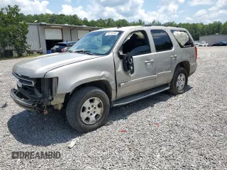 2008 Chevrolet Tahoe LTZ with VIN 1GNFK13098R260322, listed as a Copart auction lot 62146165 with 99,978 mi miles and Salvage title. Bid and sale history available at DreamBid. Image 1.