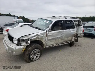 2000 Toyota 4Runner Limited with VIN JT3HN87R6Y0313223, listed as a Copart auction lot 84913694 with 0 mi miles and Salvage Title. Bid and sale history available at carsss.com. Image 1.