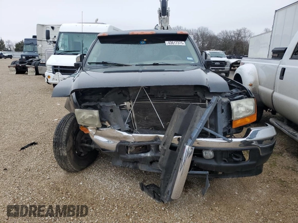 2001 Ford F-350 XL with VIN 1FTWW32F21EA24316, listed as a Copart auction lot 43617375 with 485,052 mi miles and Salvage title. Bid and sale history available at DreamBid. Image 5.