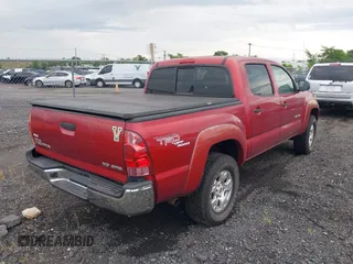 2005 Toyota Tacoma with VIN 5TELU42N95Z053076, listed as a IAAI auction lot 42748710 with 137,665 mi miles and . Bid and sale history available at DreamBid. Image 4.