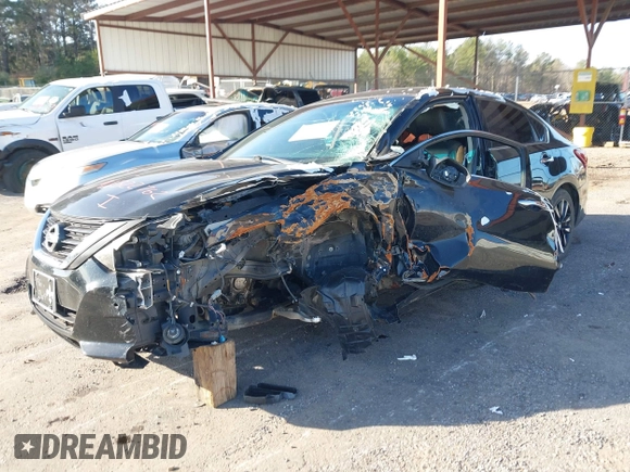 2018 Nissan Altima SR with VIN 1N4AL3AP4JC261940, listed as a IAAI auction lot 41322762 with 143,254 mi miles and . Bid and sale history available at carsss.com. Image 6.