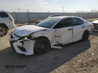 2020 Toyota Camry SE with VIN 4T1G11AK4LU329911, listed as a Copart auction lot 48550345 with 32,222 mi miles and Salvage Title. Bid and sale history available at carsss.com. Image 1.