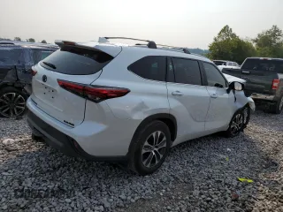 2023 Toyota Highlander L with VIN 5TDKDRBH4PS038715, listed as a Copart auction lot 63802584 with 19,435 mi miles and Salvage title. Bid and sale history available at DreamBid. Image 3.