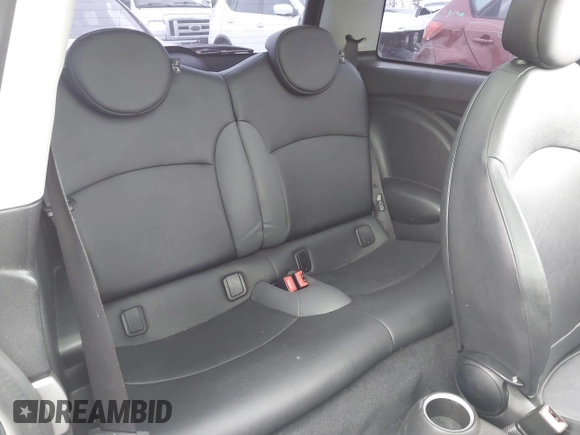 2009 MINI Hardtop S with VIN WMWMF735X9TT94065, listed as a IAAI auction lot 42183487 with 141,746 mi miles and . Bid and sale history available at DreamBid. Image 8.