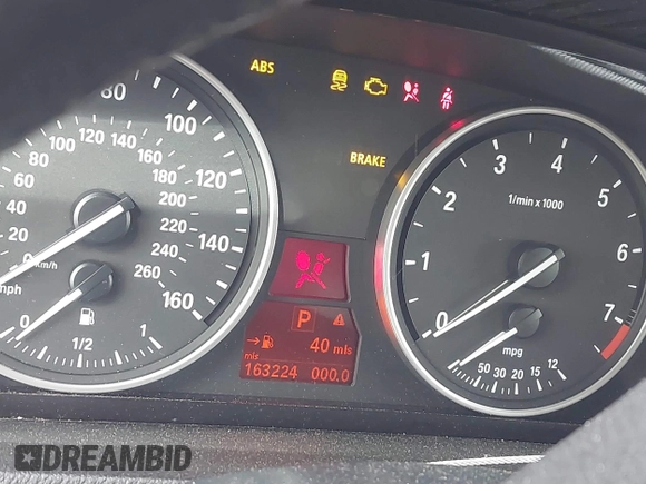 2011 BMW X5 35i z VIN 5UXZV4C57BL402606, wystawiony jako IAAI lot #42336940 z przebiegiem 163 224 mil mil oraz . Historia ofert i sprzedaży dostępna na DreamBid. Obrazek 7.