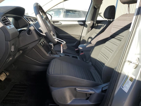 2024 Volkswagen Tiguan S with VIN 3VVFB7AX0RM033567, listed as a Copart auction lot 42696965 with 15,203 mi miles and Salvage Title. Bid and sale history available at carsss.com. Image 7.