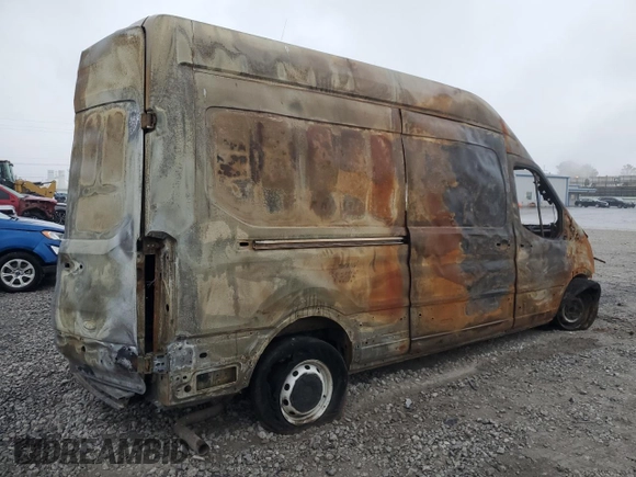 2021 Ford Transit Cargo with VIN 1FTBR1X87MKA53689, listed as a Copart auction lot 84037174 with Not Provided miles and Salvage Title. Bid and sale history available at DreamBid. Image 3.