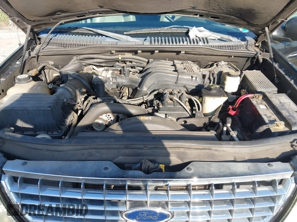 2005 Ford Explorer XLT with VIN 1FMZU73K35UB35552, listed as a IAAI auction lot 42513346 with Not provided miles and . Bid and sale history available at DreamBid. Image 10.