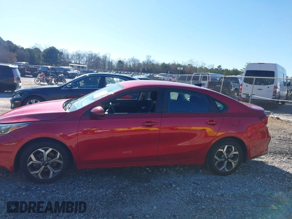 2019 Kia Forte LXS z VIN 3KPF24AD7KE058999, wystawiony jako IAAI lot #41599213 z przebiegiem 113 551 mil mil oraz . Historia ofert i sprzedaży dostępna na DreamBid. Obrazek 13.