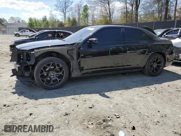 2019 Chrysler 300 with VIN 2C3CCABG7KH660334, listed as a Copart auction lot 52579765 with 47,923 mi miles and Salvage Title. Bid and sale history available at carsss.com. Image 1.