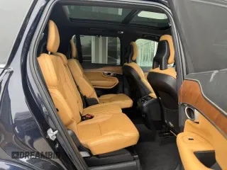 2017 Volvo XC90 Inscription with VIN YV4A22PL5H1131633, listed as a Copart auction lot 53625945 with 192,154 mi miles and Clean Title. Bid and sale history available at carsss.com. Image 6.