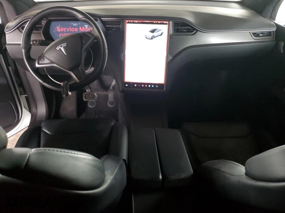 2018 Tesla Model X 75D with VIN 5YJXCBE23JF133589, listed as a Copart auction lot 55573715 with 89,234 mi miles and Salvage Title. Bid and sale history available at DreamBid. Image 8.