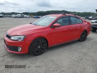 2013 Volkswagen Jetta Autobahn with VIN 3VW4A7AJ1DM211285, listed as a Copart auction lot 64690615 with 162,051 mi miles and Clean title. Bid and sale history available at DreamBid. Image 1.