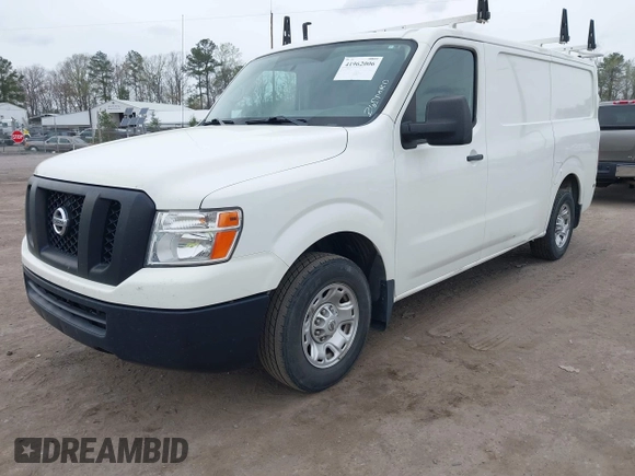 2020 Nissan NV Cargo SV z VIN 1N6BF0KM7LN809782, wystawiony jako IAAI lot #41962006 z przebiegiem 113 670 mil mil oraz . Historia ofert i sprzedaży dostępna na DreamBid. Obrazek 2.