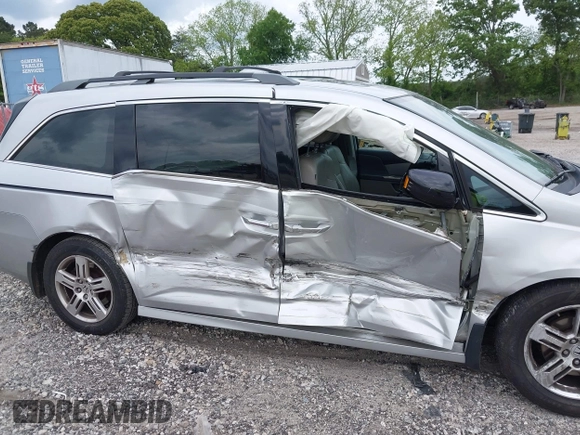 2012 Honda Odyssey Touring с VIN 5FNRL5H90CB083157, выставлен на аукционе IAAI как лот 42176609 с пробегом 250 000 миль миль и . История ставок и продаж доступна на DreamBid. Изображение 6.