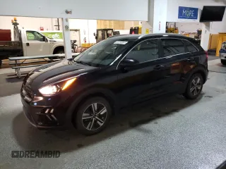 2022 Kia Niro LX with VIN KNDCB3LCXN5547575, listed as a Copart auction lot 88002635 with 77,695 mi miles and Clean Title. Bid and sale history available at carsss.com. Image 1.