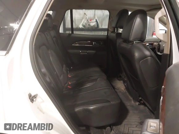 2011 Lincoln MKX with VIN 2LMDJ8JK8BBJ34012, listed as a IAAI auction lot 41524792 with 142,670 mi miles. Bid and sale history available at carsss.com. Image 8.
