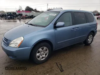 2008 Kia Sedona with VIN KNDMB133586242430, listed as a Copart auction lot 44800195 with 101,019 mi miles and Salvage Title. Bid and sale history available at carsss.com. Image 1.